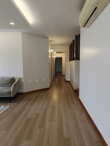Pandan Valley, 4 Pandan Valley, 4 Bedrooms, 2,024 sqft, Condominium For Sale, by Francis Pang, 500019352 - Corridor - PropertyGuru.com.sg
