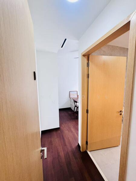 Master Bedroom $1850