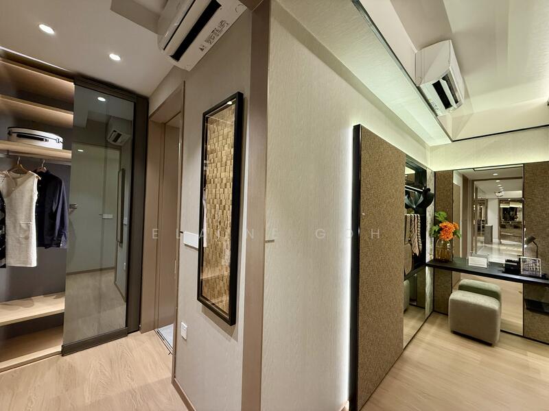 Master Room and Walk-in Wardrobe