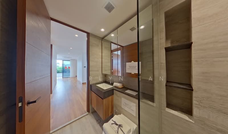 Mount Rosie Signature Collection Detached House For Sale at S$ 25,888,888 | PropertyGuru Singapore - Bathroom