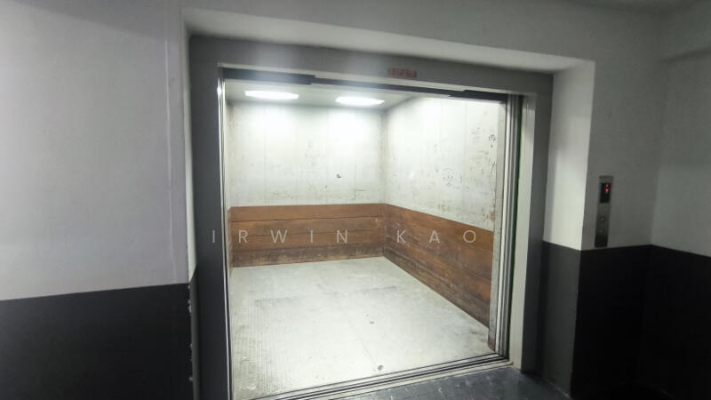 Foo Wah Industrial Building, 45 Jalan Pemimpin, 2,200 sqft, Light Industrial (B1) For Rent, by Irwin Kao, 500019603 - CommercialGuru.com.sg