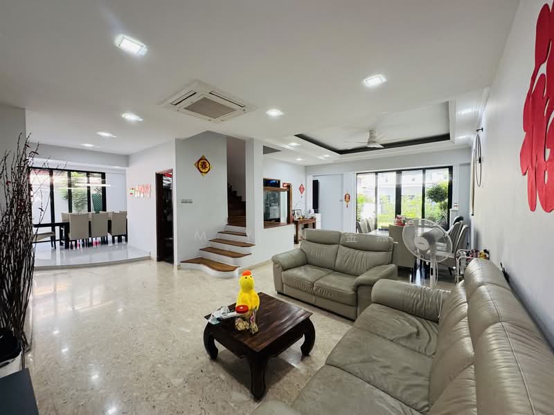 Freehold classical Semi-D, Renovated with good move-in condition, Seletar Hills Estate - call 8130 3636 to view now!, 7 Bedrooms, 4,900 sqft, Semi-Detached House For Sale, by Kim Yan 金燕, 500019680 - Living Room - PropertyGuru.com.sg