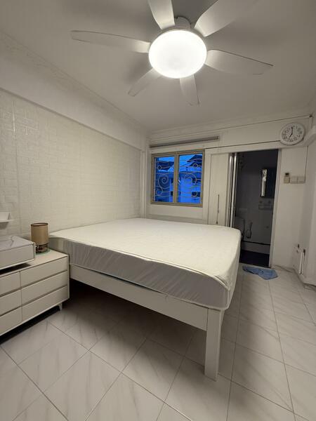 406 Sin Ming Avenue, 406 Sin Ming Avenue, 2 Bedrooms, 689 sqft, HDB Flat For Rent, by Ken Wong, 500019687 - Bedroom - PropertyGuru.com.sg