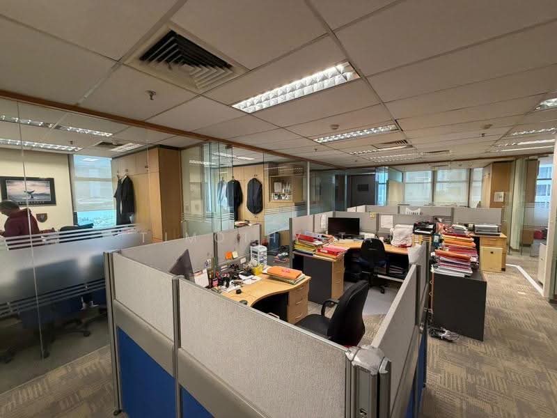 Peninsula Plaza, 111 North Bridge Road, City Hall / Clarke Quay, 1,776 sqft, Other Retail For Rent, by Timothy Tan, 500019692 - Interior - CommercialGuru.com.sg