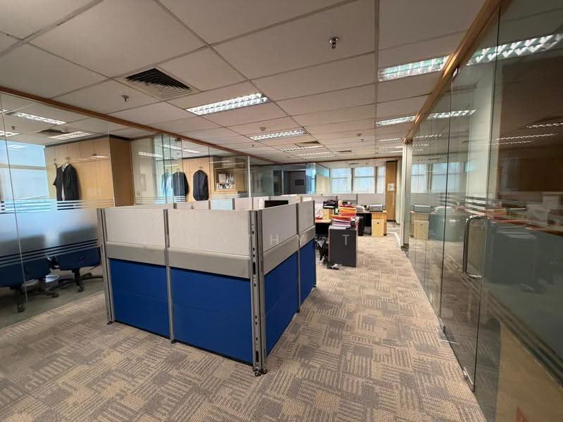 Peninsula Plaza, 111 North Bridge Road, City Hall / Clarke Quay, 1,776 sqft, Other Retail For Rent, by Timothy Tan, 500019692 - Interior - CommercialGuru.com.sg