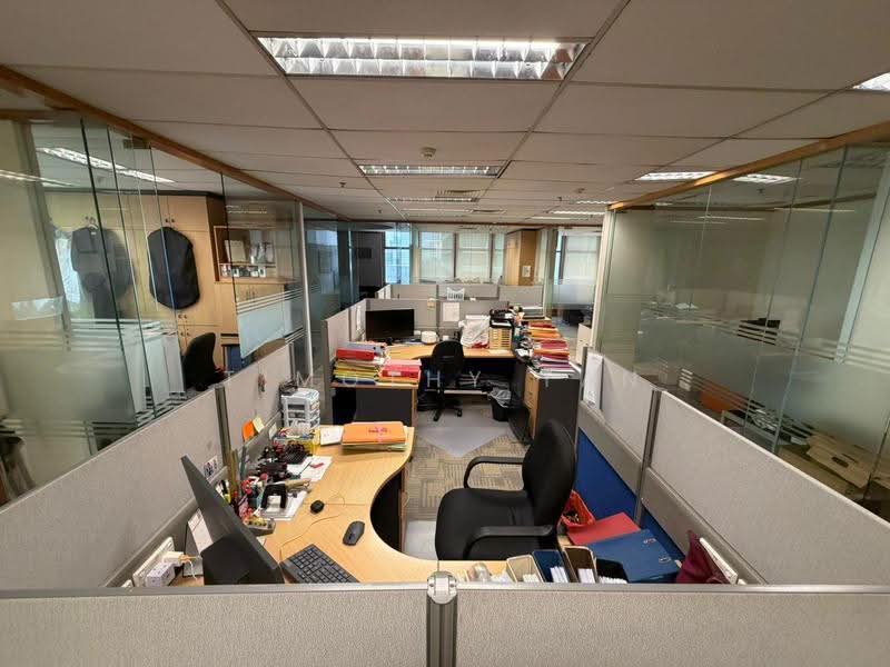 Peninsula Plaza, 111 North Bridge Road, City Hall / Clarke Quay, 1,776 sqft, Other Retail For Rent, by Timothy Tan, 500019692 - Interior - CommercialGuru.com.sg