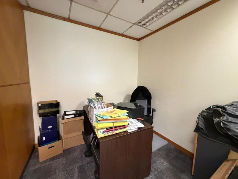Peninsula Plaza, 111 North Bridge Road, City Hall / Clarke Quay, 1,776 sqft, Other Retail For Rent, by Timothy Tan, 500019692 - Study - CommercialGuru.com.sg