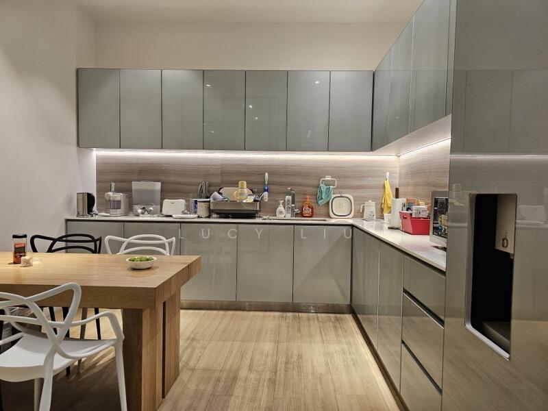 Asia Square Tower 1, 8 Marina View, 2,500 sqft, Office For Rent, by Lucy Liu, 500019752 - Kitchen - CommercialGuru.com.sg