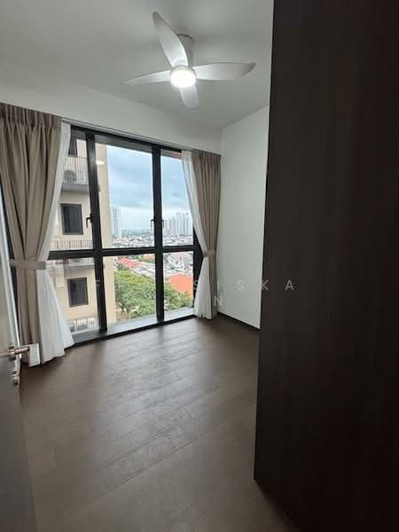 Tembusu Grand, 92 Jalan Tembusu, 4 Bedrooms, 1,431 sqft, Condominium For Rent, by Fransiska Tan, 500019766 - View - PropertyGuru.com.sg