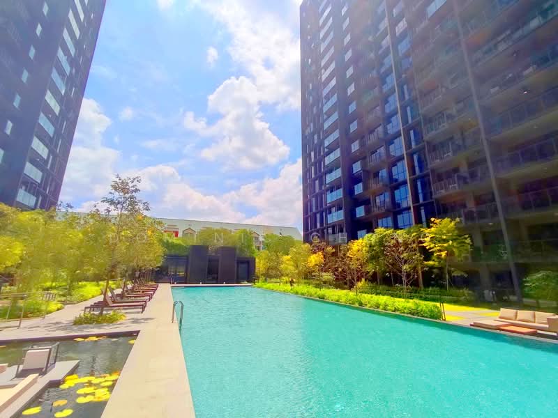 Tembusu Grand, 92 Jalan Tembusu, 1 Bedroom, 527 sqft, Condominium For Sale, by Dominic Chong, 500019820 - Pool - PropertyGuru.com.sg