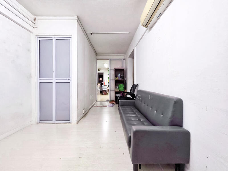 537 Bedok North Street 3, 537 Bedok North Street 3, 1,453 sqft, Shop / Shophouse For Sale, by Yuki Yeoh, 500019821 - Living Room - CommercialGuru.com.sg