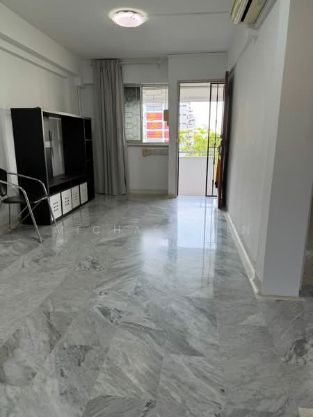 109 Ang Mo Kio Avenue 4, 109 Ang Mo Kio Avenue 4, 2 Bedrooms, 721 sqft, HDB Flat For Sale, by Michael Min, 500019886 - Living Room - PropertyGuru.com.sg