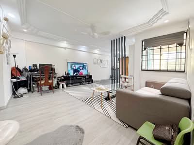 For Sale - 220 Tampines Street 24