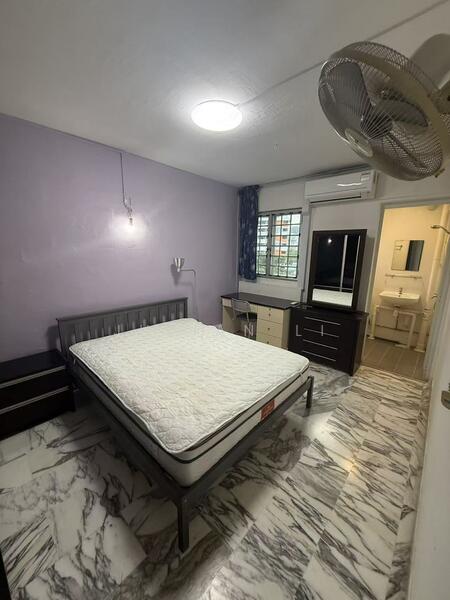 374 Clementi Avenue 4, 374 Clementi Avenue 4, 3 Bedrooms, 1,000 sqft, HDB Flat For Rent, by Julian Li, 500019897 - Bedroom - PropertyGuru.com.sg