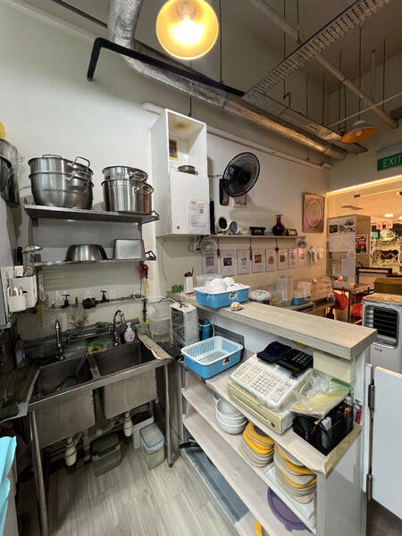 Oxley Tower, 138 Robinson Road, 258 sqft, Other Retail For Rent, by Marc Narulla, 500019933 - Kitchen - CommercialGuru.com.sg