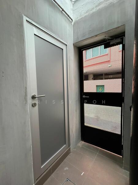 7XX Geylang Roaf Fnb For lease, 7XX Geylang road, 1,150 sqft, Food & Beverage For Rent, by Prissy Poh, 500020013 - Back Entrance - CommercialGuru.com.sg