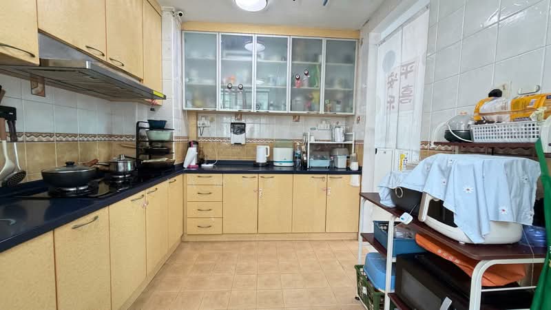 631 Senja Road, 631 Senja Road, 3 Bedrooms, 969 sqft, HDB Flat For Sale, by James Yeo, 500020029 - Kitchen - PropertyGuru.com.sg