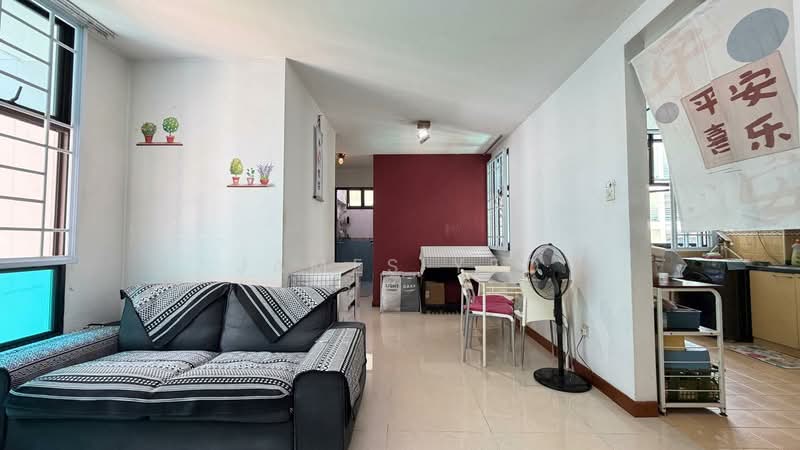 631 Senja Road, 631 Senja Road, 3 Bedrooms, 969 sqft, HDB Flat For Sale, by James Yeo, 500020029 - Living Room - PropertyGuru.com.sg