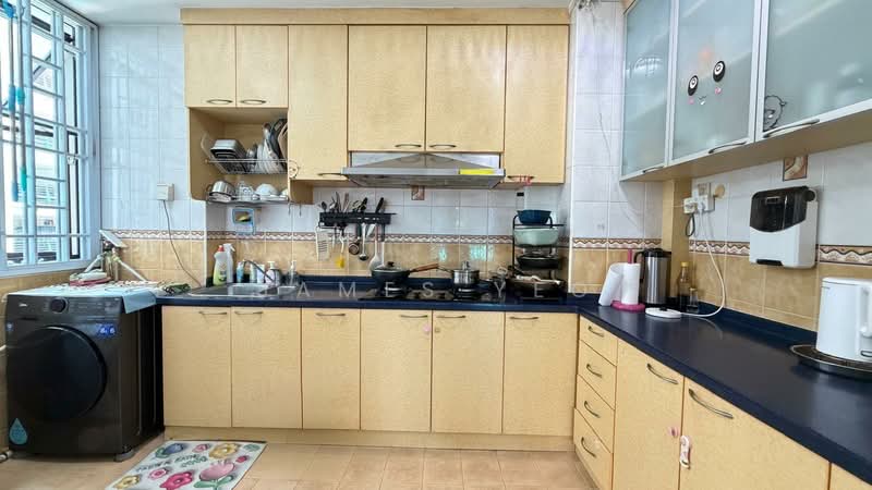 631 Senja Road, 631 Senja Road, 3 Bedrooms, 969 sqft, HDB Flat For Sale, by James Yeo, 500020029 - Kitchen - PropertyGuru.com.sg