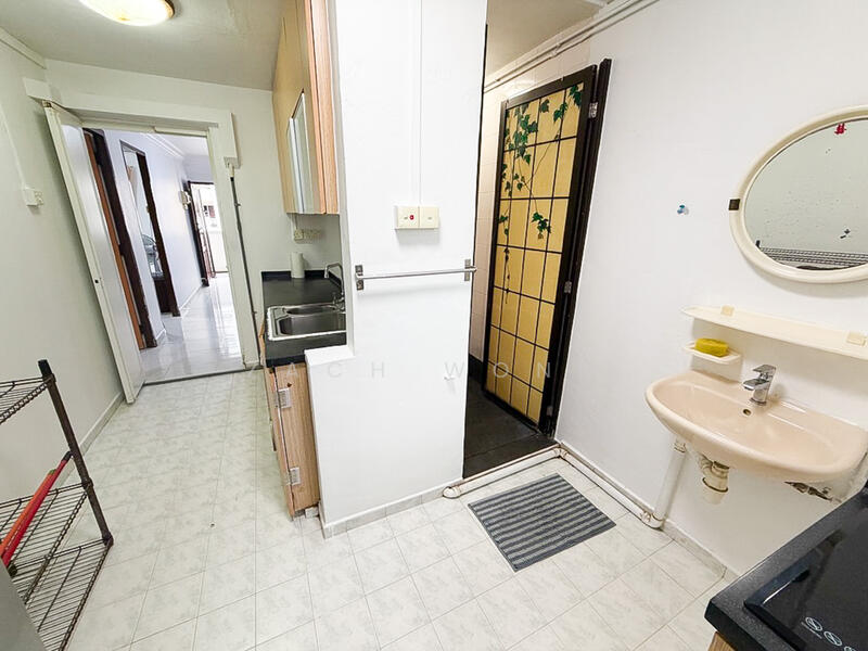 83 Commonwealth Close, 83 Commonwealth Close, 2 Bedrooms, 646 sqft, HDB Flat For Rent, by Zach Wong, 500020138 - Kitchen - PropertyGuru.com.sg