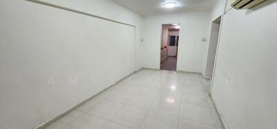 For Sale - 213 Ang Mo Kio Avenue 3