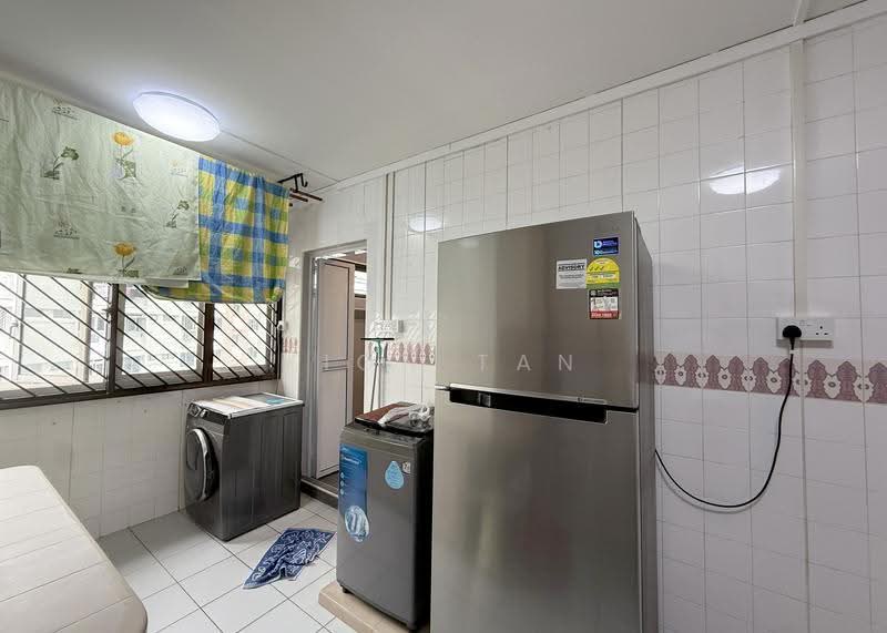 401 Choa Chu Kang Avenue 3, 401 Choa Chu Kang Avenue 3, Dairy Farm / Bukit Panjang / Choa Chu Kang, 3 Bedrooms, 1,109 sqft, HDB Flat For Rent, by Fion Tan, 500020165 - Kitchen - PropertyGuru.com.sg