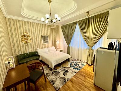 For Rent - Golden Bloom Studio