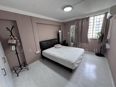 For Sale - 130 Simei Street 1