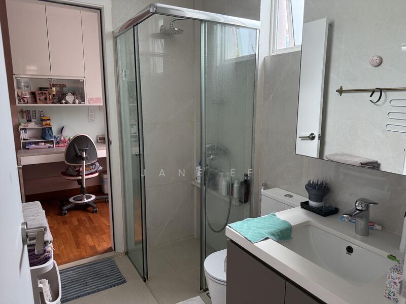 Jack & Jill Bathroom