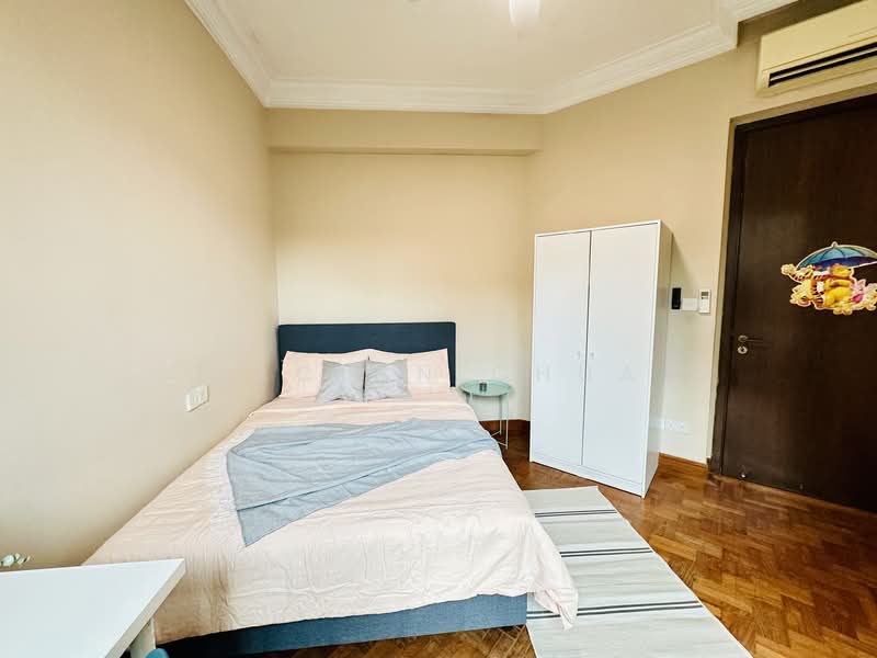The Sterling, 1001 Bukit Timah Road, Room Rental, 120 sqft, Condominium For Rent, by Jaclyn Chua, 500020405 - Maplewood #04-xx R3) Common Queen - PropertyGuru.com.sg