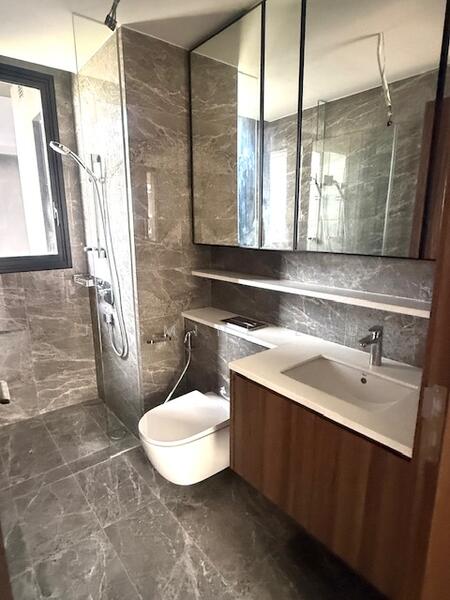 Lentor Modern, Lentor Central, 3 Bedrooms, 1,109 sqft, Condominium For Rent, by Jasmine Lau, 500020418 - Bathroom - PropertyGuru.com.sg