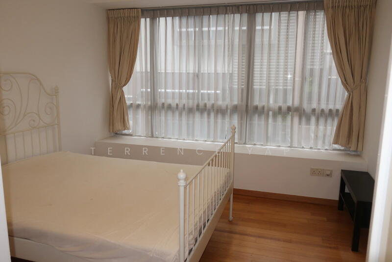 MASTER BEDROOM (Bed optional)