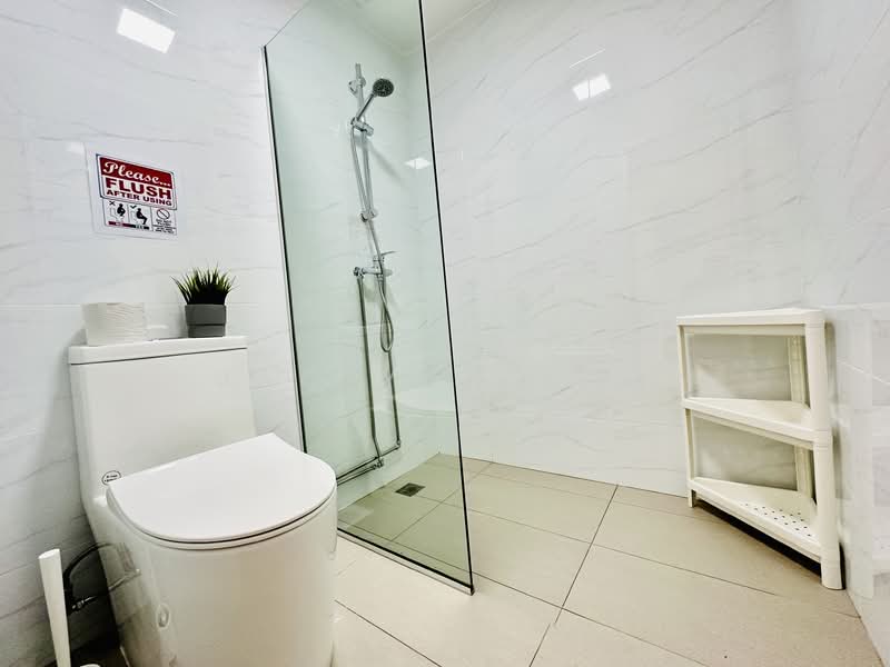 Ridgewood Condominium, 1 Ridgewood Close, Room Rental, 120 sqft, Condominium For Rent, by Jaclyn Chua, 500020431 - #19-xx R1) Master King  - PropertyGuru.com.sg