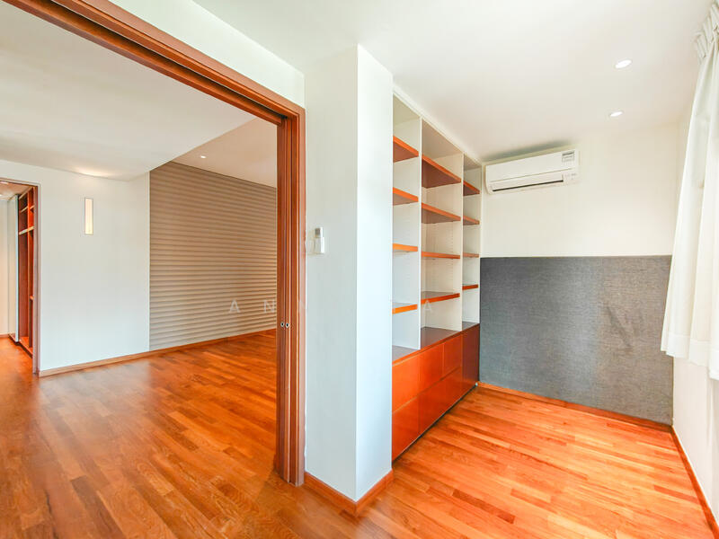 Study room 1 in Master Bedroom