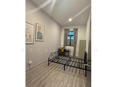 For Rent - Hamilton Road Room for lease