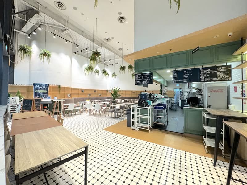 10m High Ceiling. Fitted F&B in Marina Bay/ CBD. No Takeover Fees, , 1,600 sqft, Food & Beverage For Rent, by Vivien Tan, 500020587 - Interior - CommercialGuru.com.sg