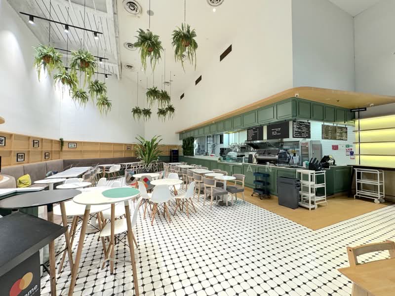 10m High Ceiling. Fitted F&B in Marina Bay/ CBD. No Takeover Fees, , 1,600 sqft, Food & Beverage For Rent, by Vivien Tan, 500020587 - Interior - CommercialGuru.com.sg