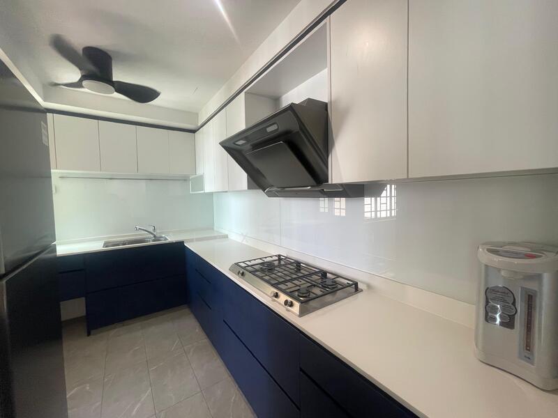 Queens, 10 Stirling Road, Room Rental, , Condominium For Rent, by Alexa Loh, 500020678 - Kitchen - PropertyGuru.com.sg