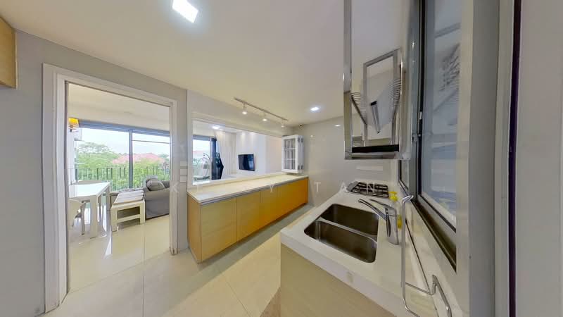 Sea Esta, 28 Pasir Ris Link, 4 Bedrooms, 1,367 sqft, Condominium For Sale, by Kelly Tan, 500020695 - Kitchen - PropertyGuru.com.sg