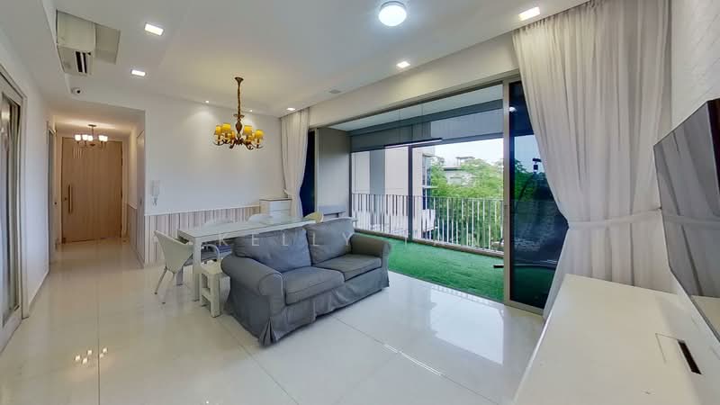 Sea Esta, 28 Pasir Ris Link, 4 Bedrooms, 1,367 sqft, Condominium For Sale, by Kelly Tan, 500020695 - Living Room - PropertyGuru.com.sg