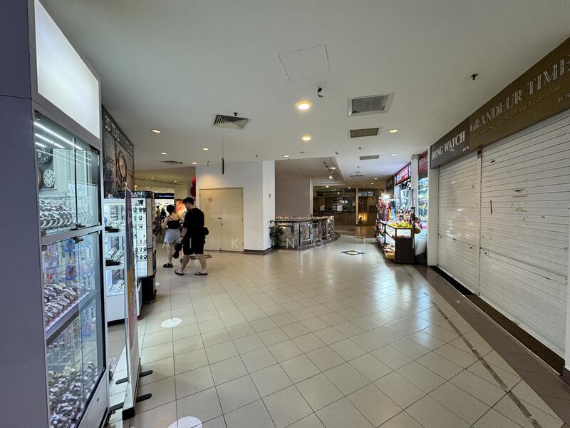 The Bencoolen, 180A Bencoolen Street, 300 sqft, Mall Shop For Rent, by Lai Kong Fei, 500020705 - CommercialGuru.com.sg