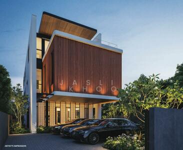 For Sale - 🏠 District 10 Luxury Brand New Detached Home at Henry Park Estate 🏔️