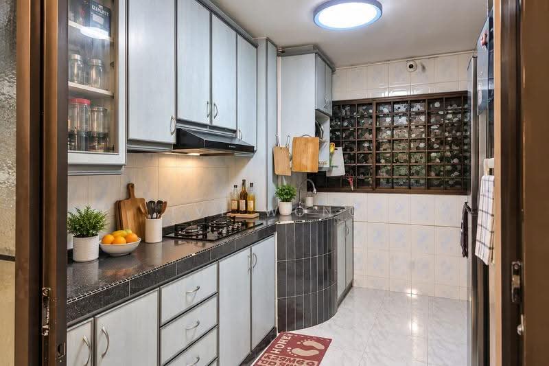 690 Hougang Street 61, 690 Hougang Street 61, Hougang / Punggol / Sengkang, 3 Bedrooms, 904 sqft, HDB Flat For Sale, by Eve Wong, 500020797 - Kitchen - PropertyGuru.com.sg