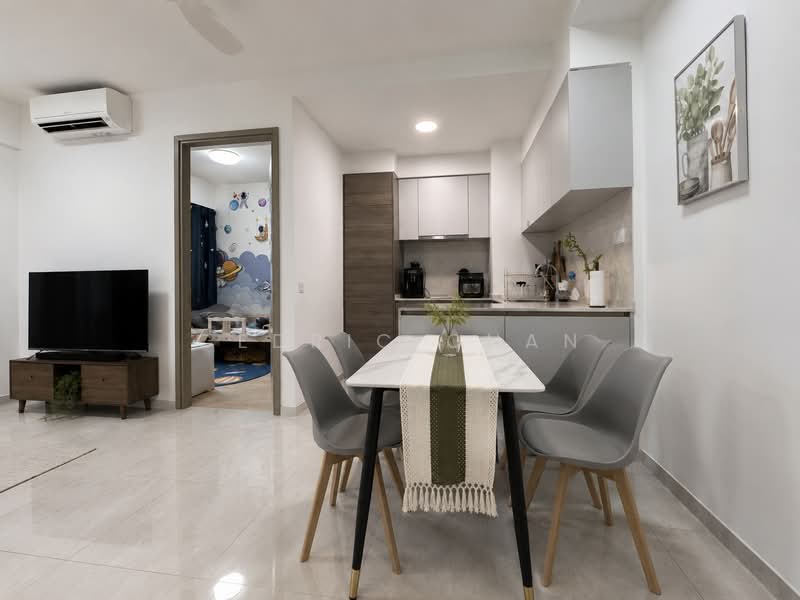 The Florence Residences, 93 Hougang Avenue 2, 2 Bedrooms, 624 sqft, Condominium For Sale, by Cedric Chan, 500020816 - Living Room - PropertyGuru.com.sg