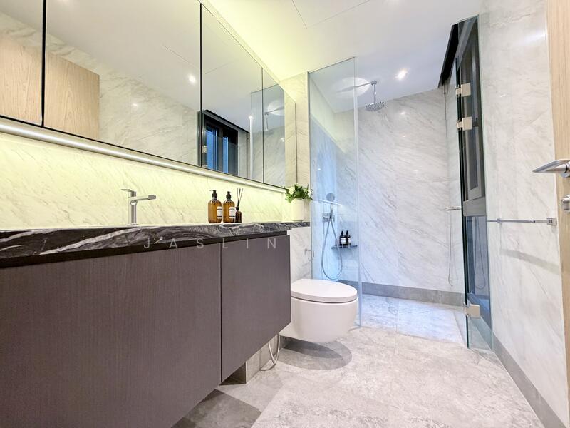 For Sale - 🏠 District 10 Luxury Brand New Semi-Detached Home near Orchard