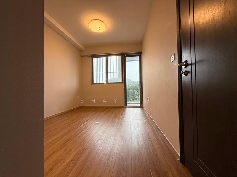 Alternate bedroom view