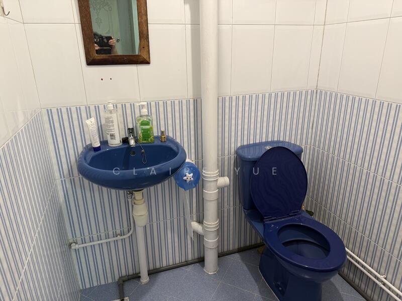 For Sale - 406 Hougang Avenue 10