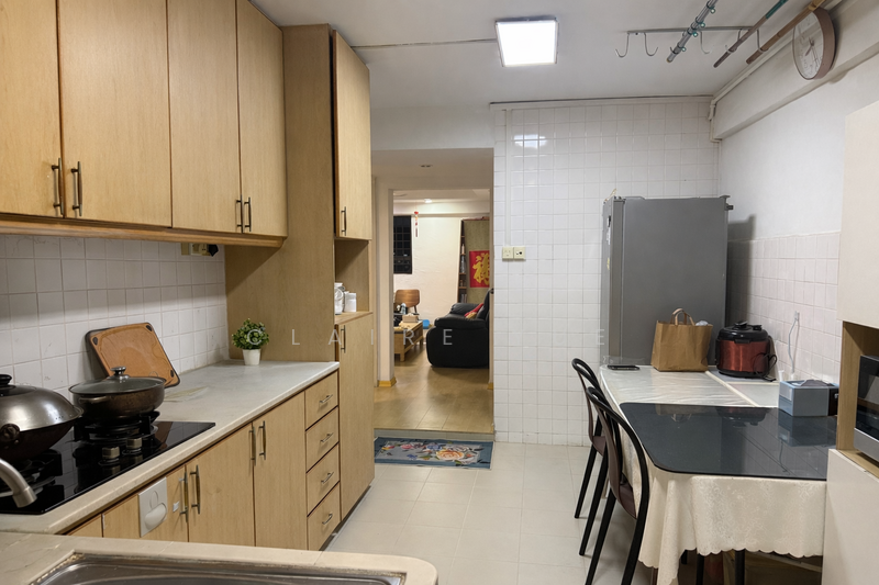 406 Hougang Avenue 10 HDB Flat For Sale at S$ 680,000 | PropertyGuru Singapore