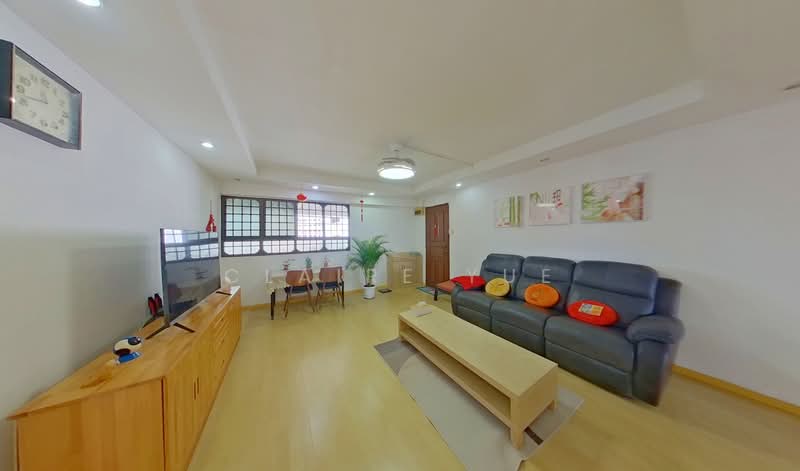 406 Hougang Avenue 10, 406 Hougang Avenue 10, 3 Bedrooms, 980 sqft, HDB Flat For Sale, by Claire Yue, 500020904 - Living Room - PropertyGuru.com.sg