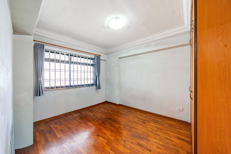 Common Bedroom (Origin decluttered)